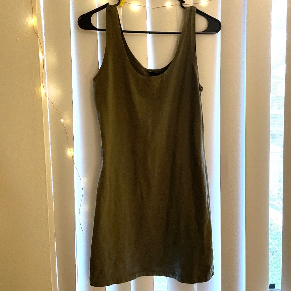 Basic cotton dress in dark green